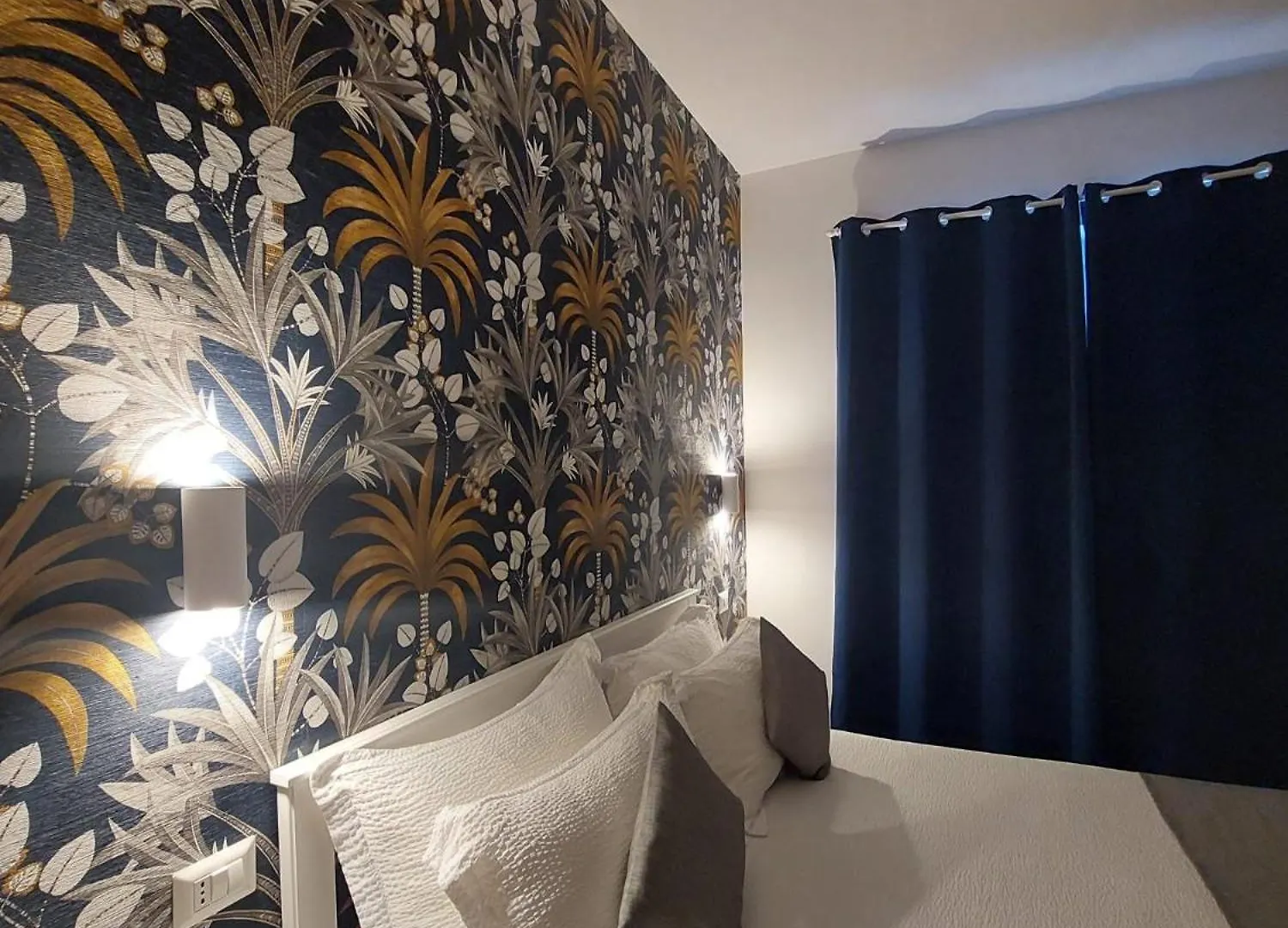 Yoyo House Luxury Napoli Bed & Breakfast 0*, Naples