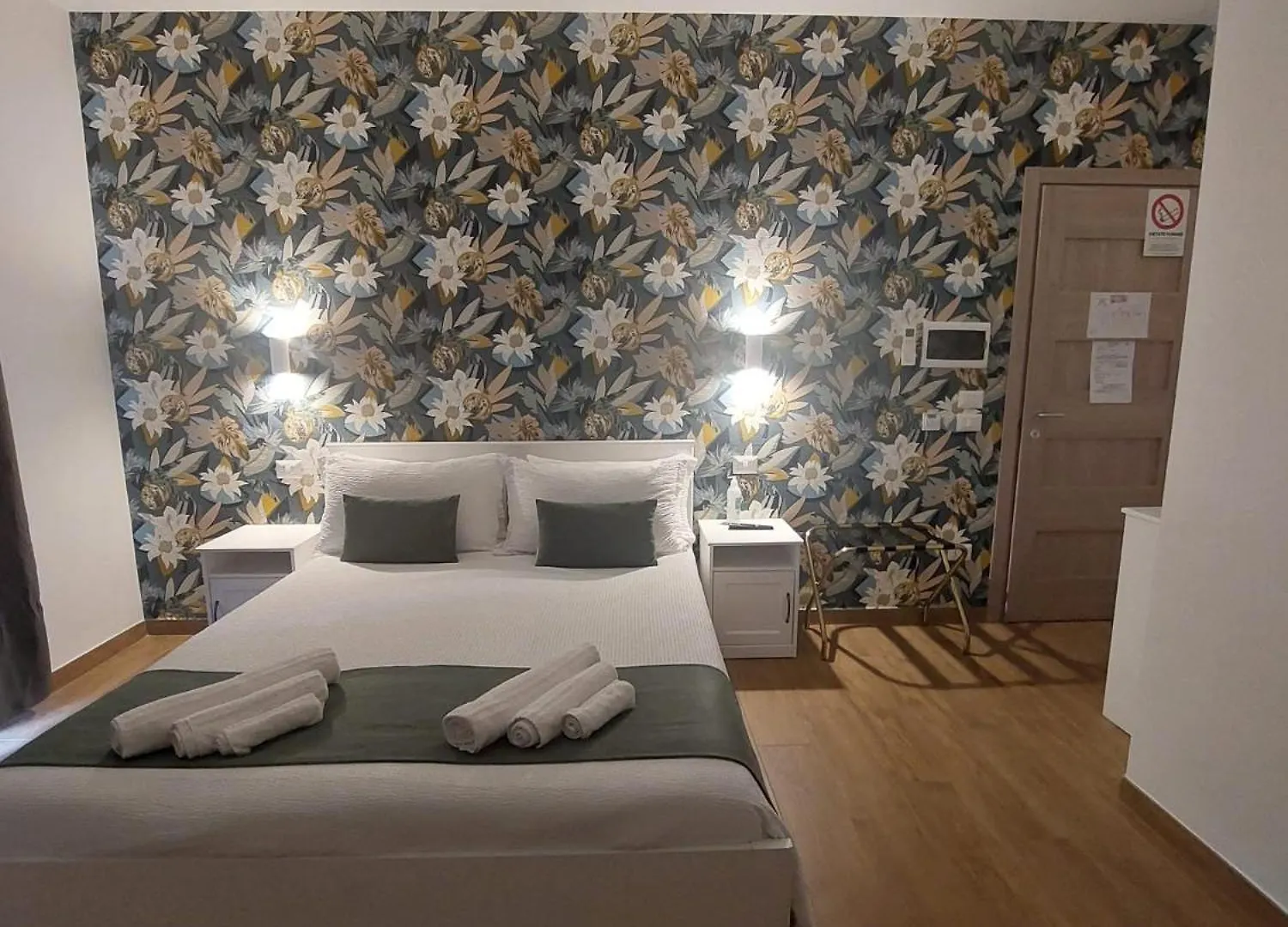 Yoyo House Luxury Napoli Bed and Breakfast