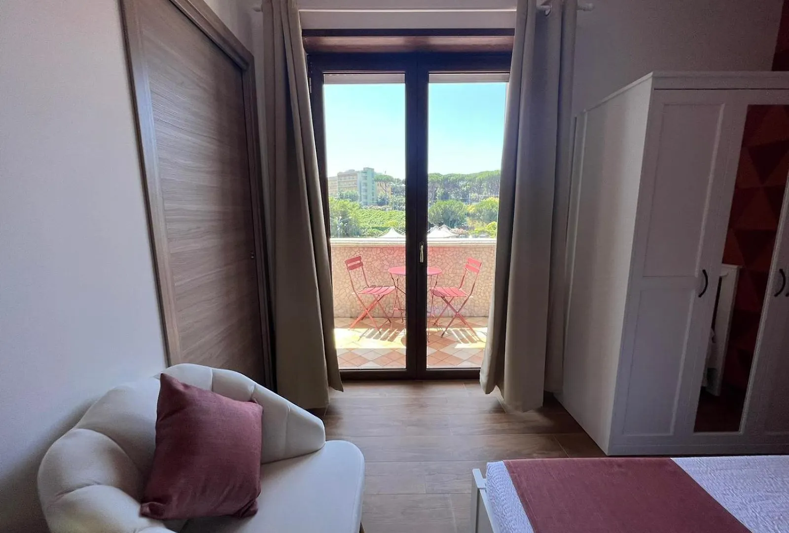 Yoyo House Luxury Napoli Bed and Breakfast 0*,