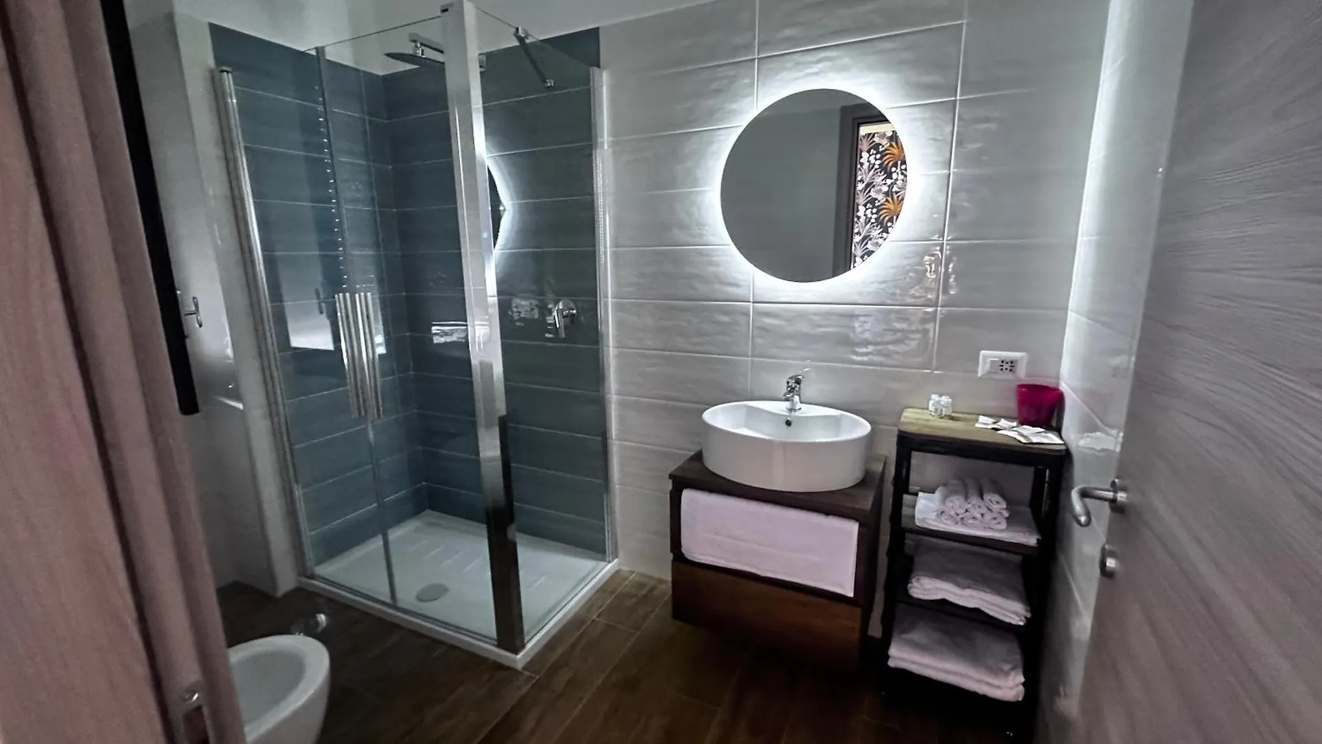 Yoyo House Luxury Napoli Bed & Breakfast  Naples